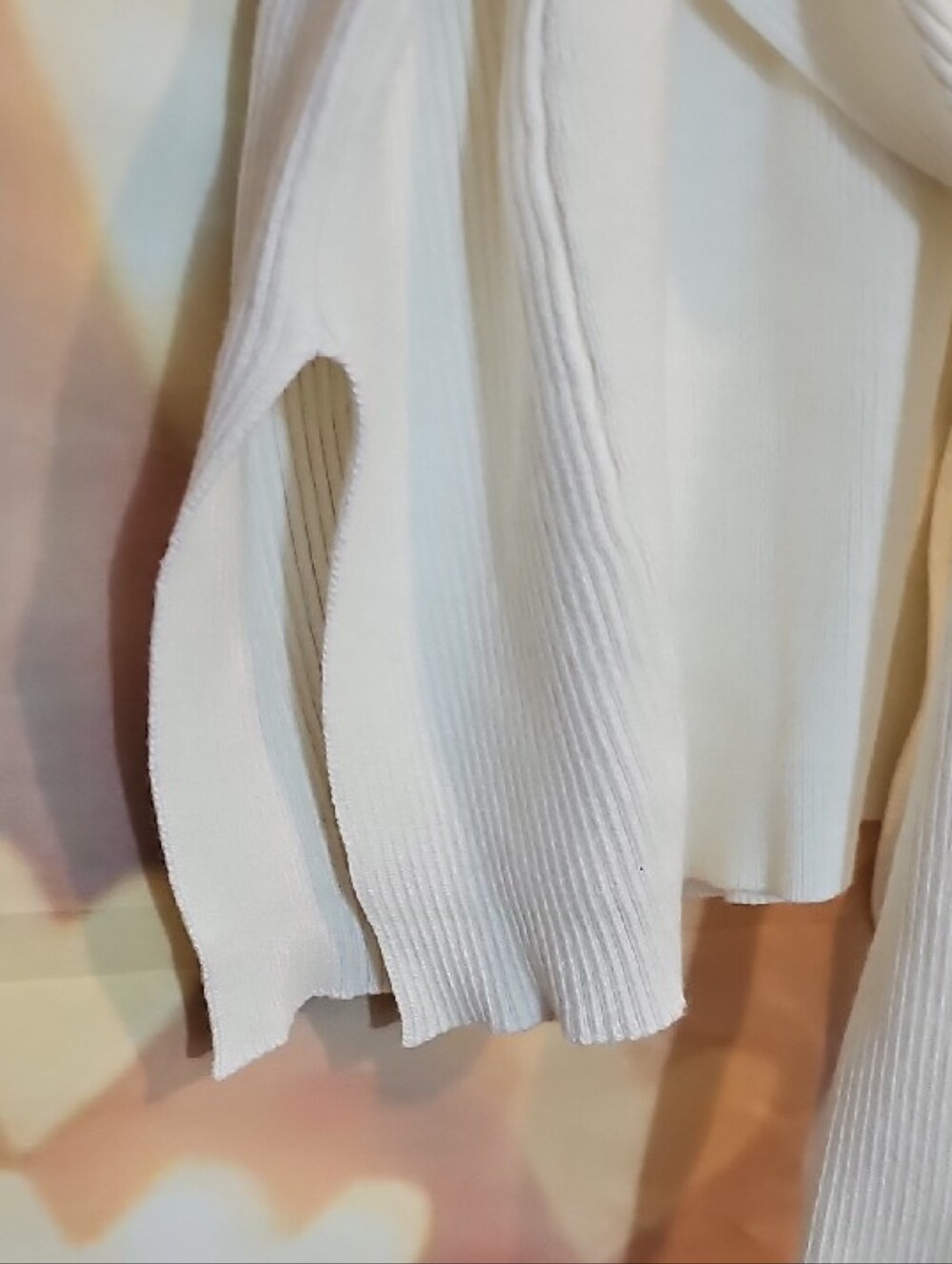 PattyBoutik White Sleeveless V-Neck Tie-Waist Tank Top - Picture 9 of 12